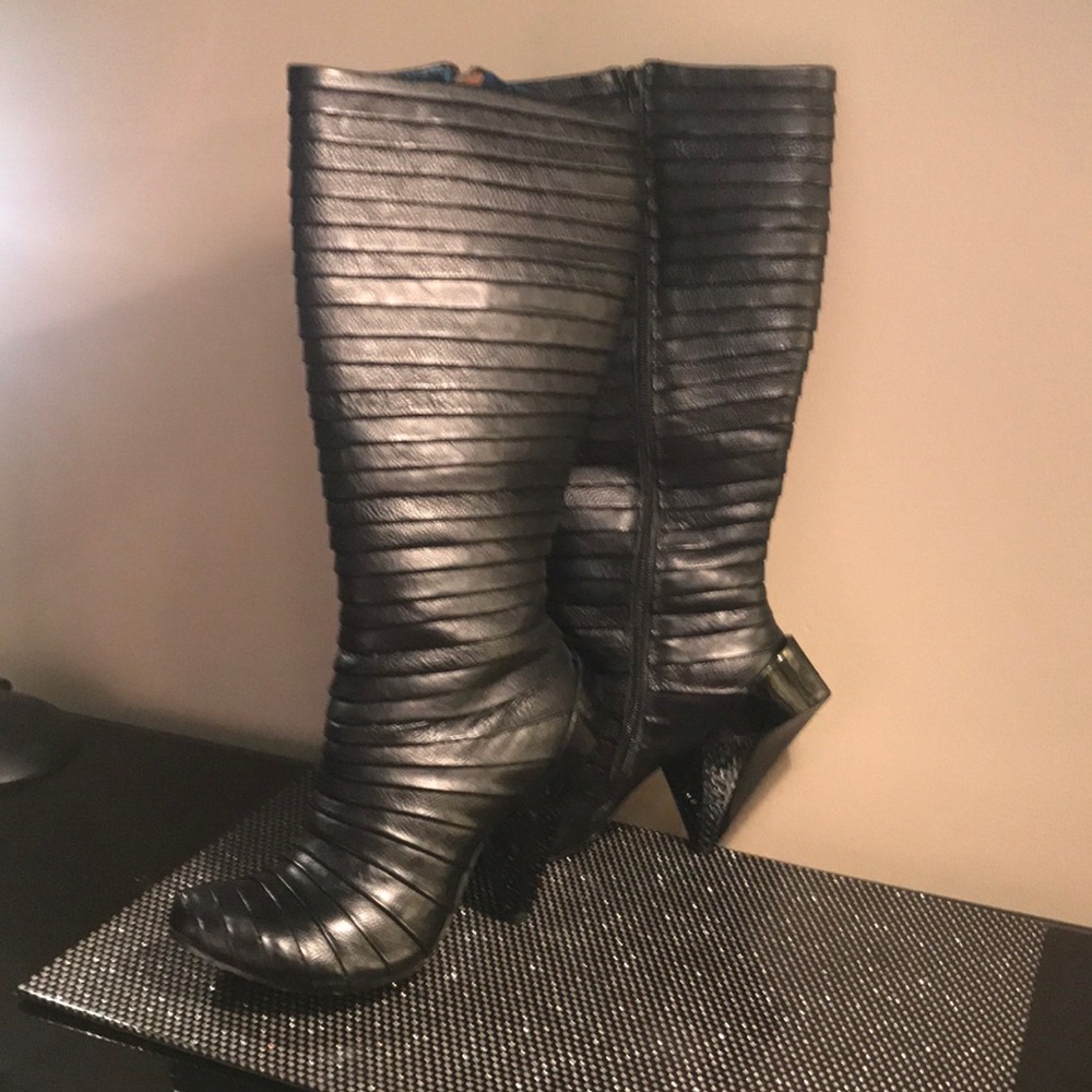Leather boots